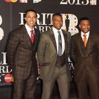 JLS en los Brit Awards 2013