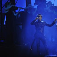 Muse durante su actuación en los Brit Awards 2013