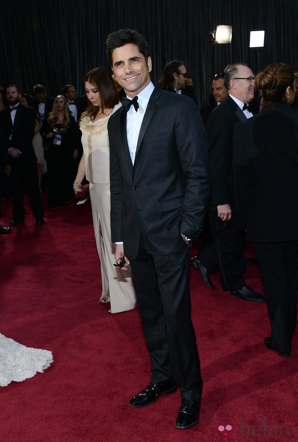 John Stamos en la alfombra roja de los Oscar 2013