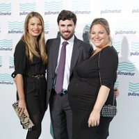 Carla Goyanes, Antonio Matos y Caritina Goyanes en la fiesta Blue Night de Pullmantur