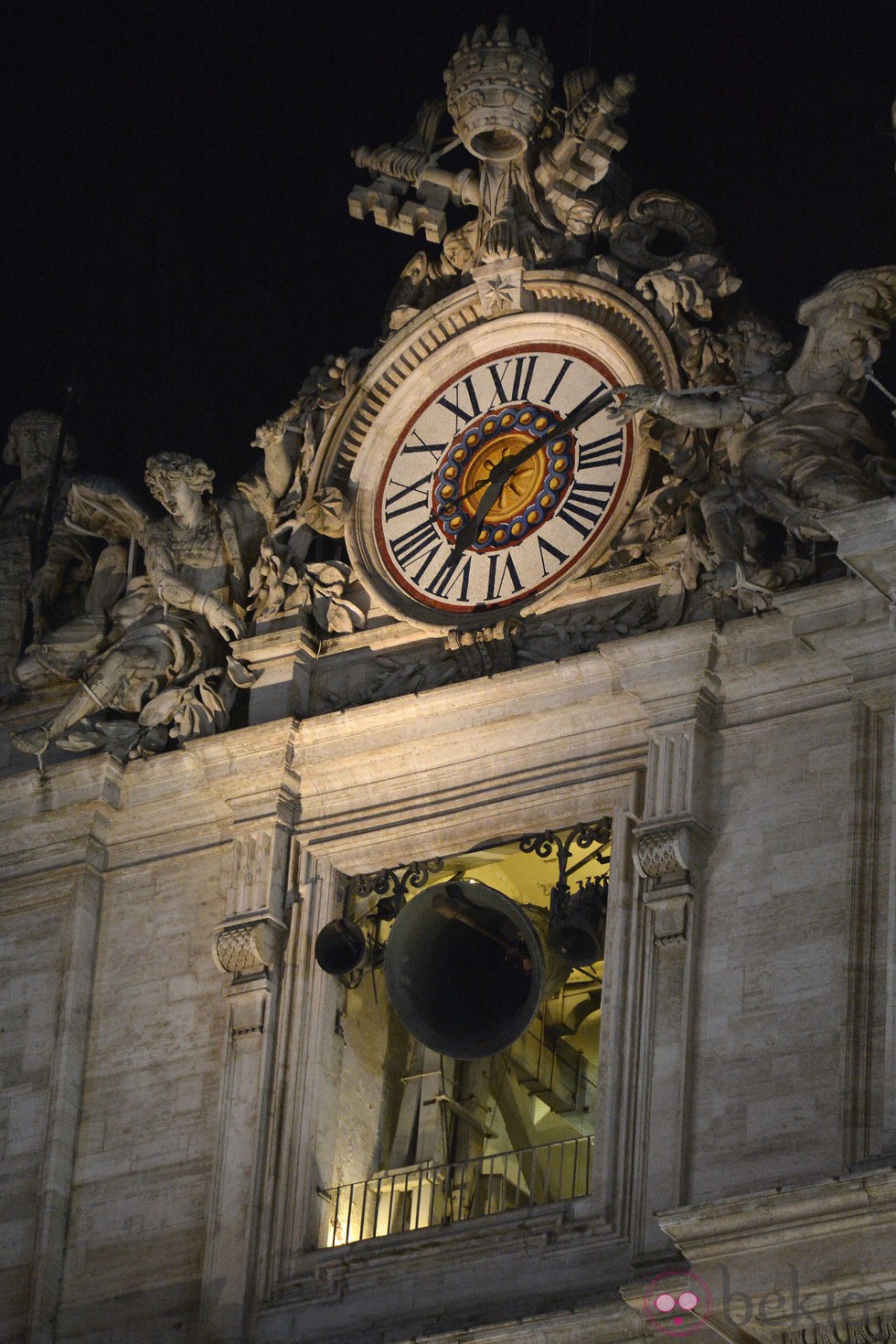 Nuevo Papa: volteo de campanas en El Vaticano