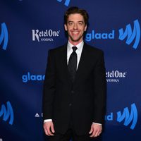 Christian Borle en la 24 edición anual de los GLAAD Media Awards