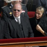 Los Príncipes Alberto y Charlene de Mónaco en la entronización del Papa Francisco I