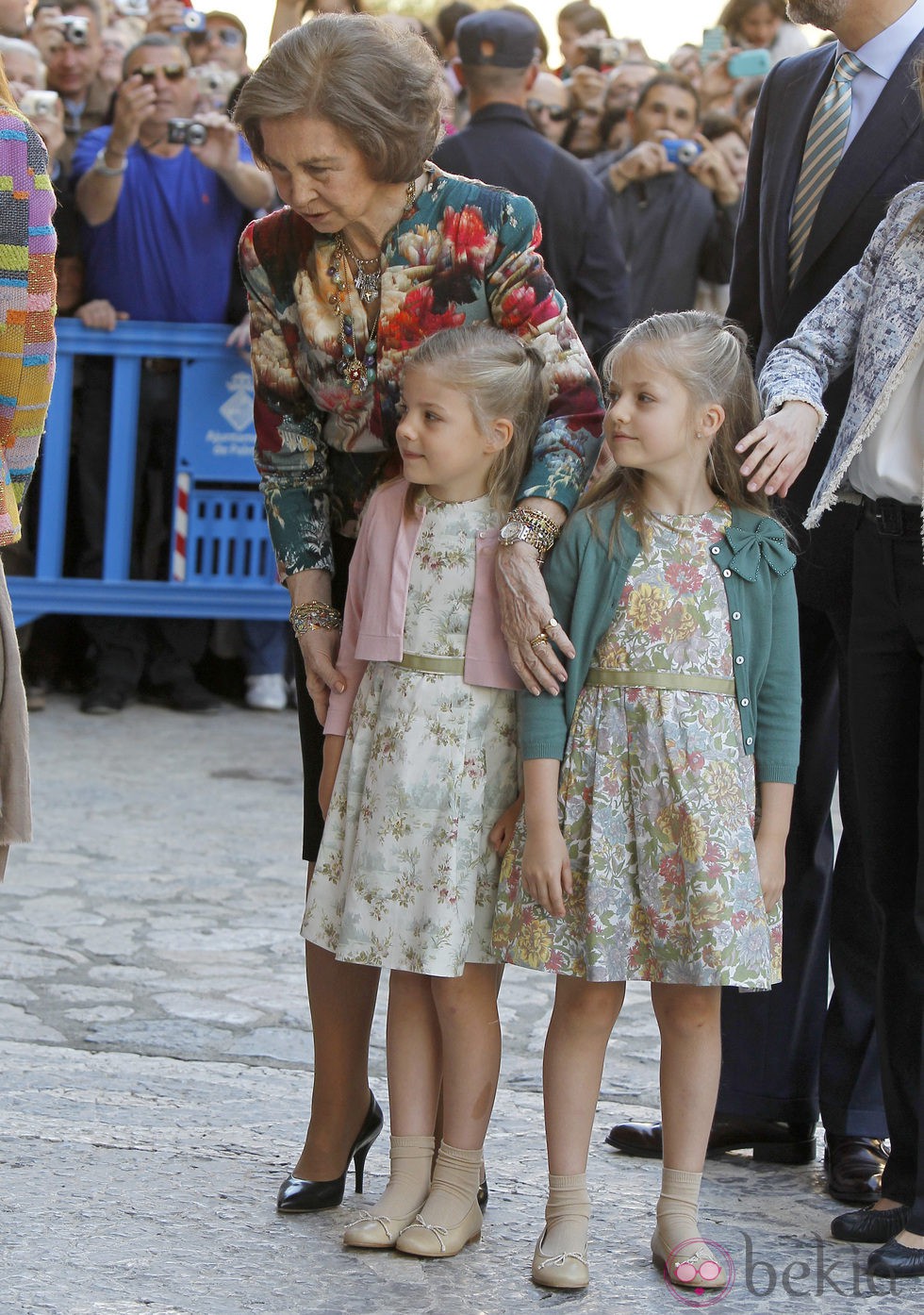 La Reina Sofía y las infantas en la Misa de Pascua en Palma