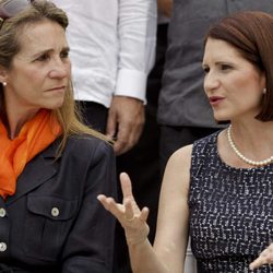 La Infanta Elena y la Primera Dama de Panamá en la inauguración de un centro de atención infantil