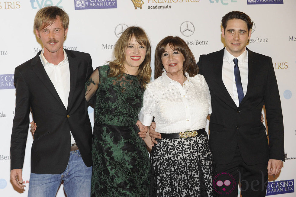 Eloy Azorín, Marta Larralde, Concha Velasco y Llorenc González en los Premios Iris 2013