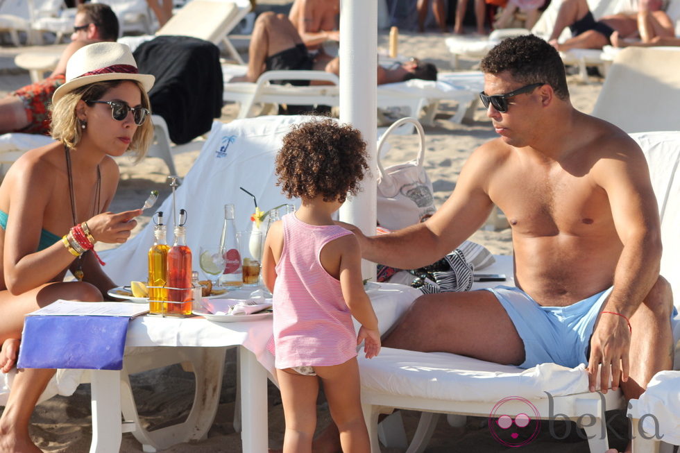 Ronaldo Nazario disfruta de su familia en Ibiza