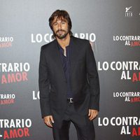 Hugo Silva en el estreno de 'Lo contrario al amor' en Madrid