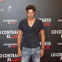 Juan García en el estreno de 'Lo contrario al amor' en Madrid