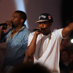Jay-Z y Kanye West actuando en los MTV Video Music Awards 2011