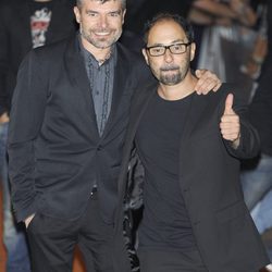 Nacho Guerreros y Jordi Sánchez en la clausura del FesTVal de Vitoria