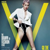 Miley Cyrus presume de piernas 