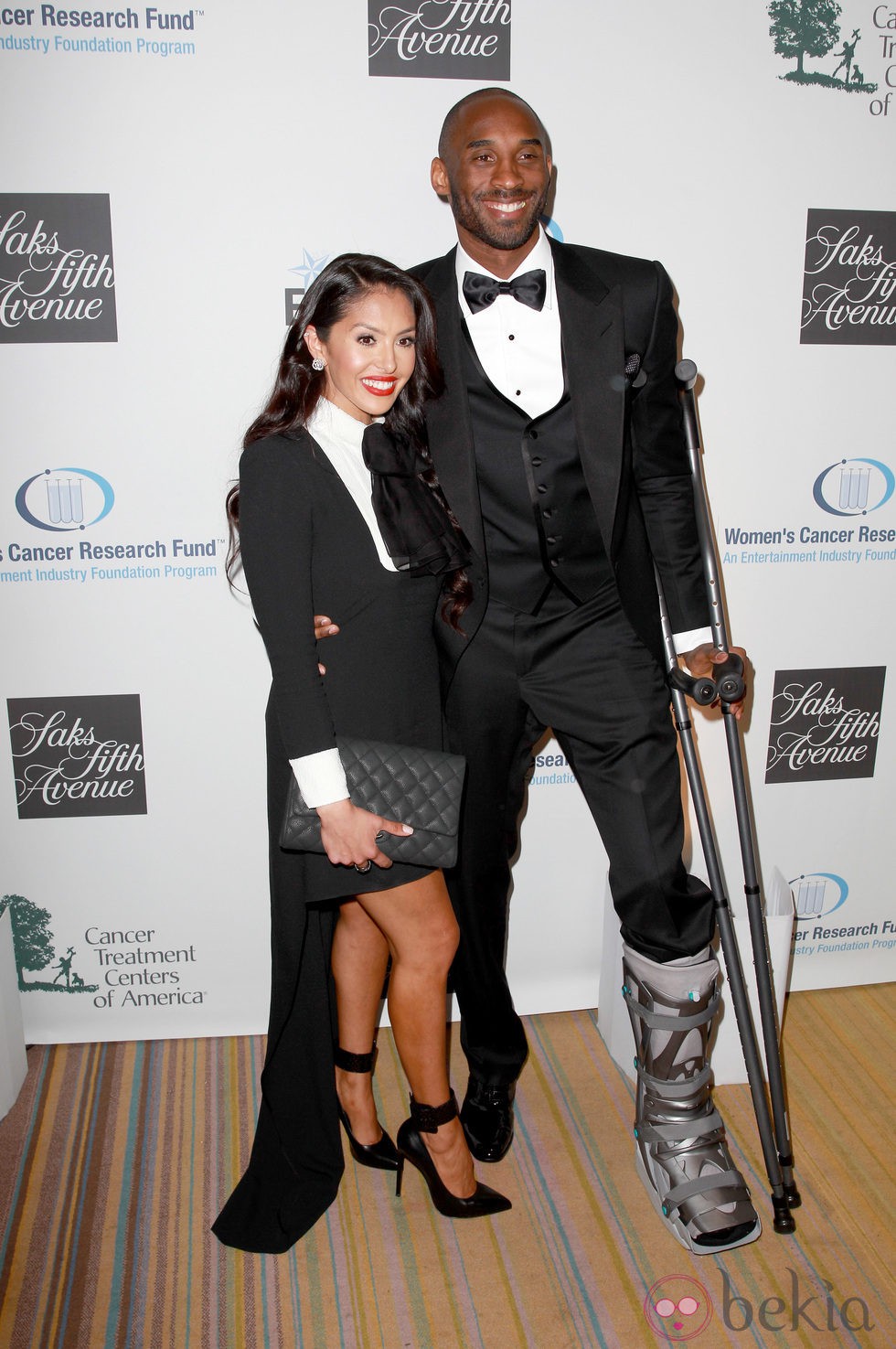 Kobe Bryant y Vanessa Bryant en la 16ª gala de Investigación del Cáncer de Mujeres