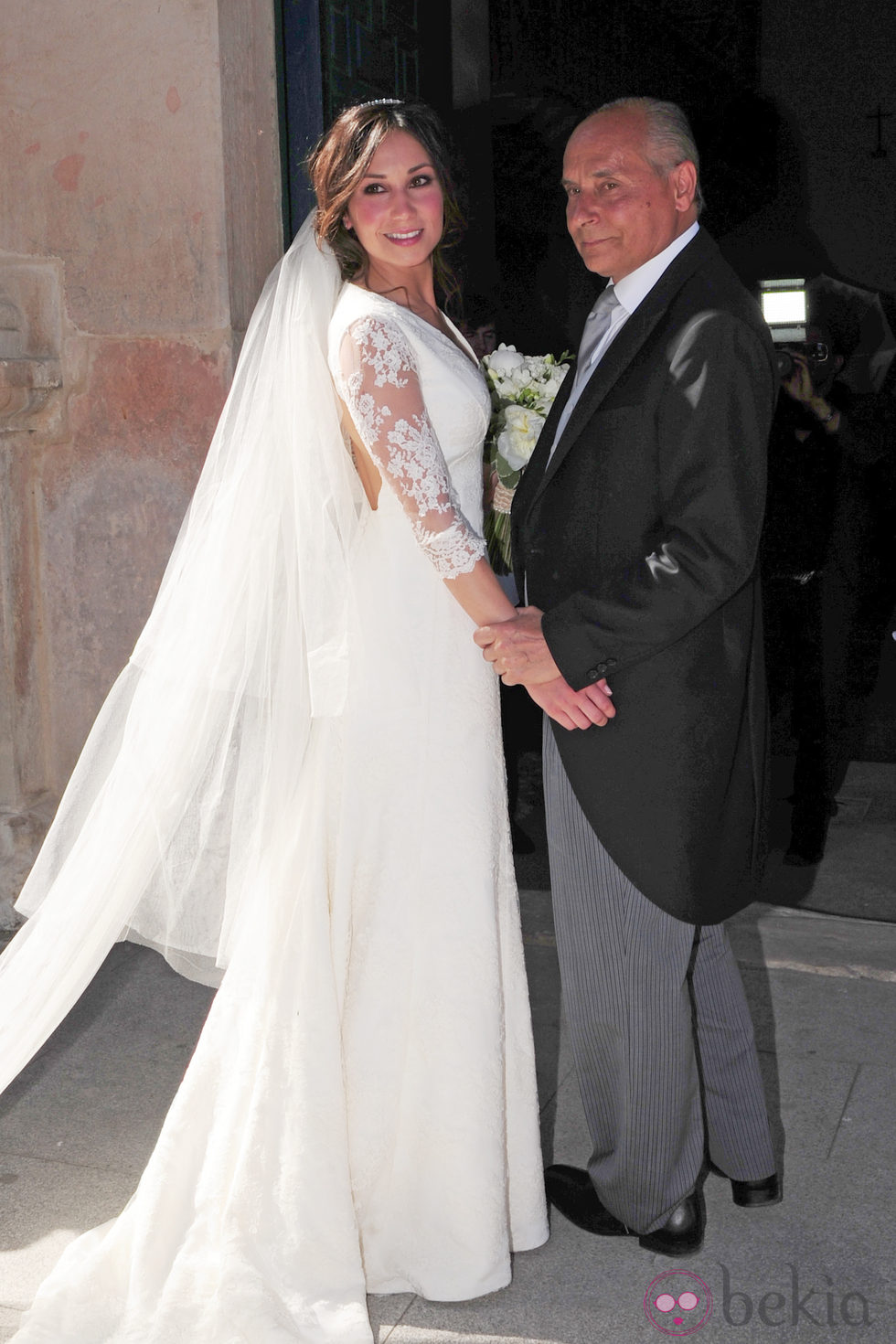Cristina Sáinz a su llegada a la iglesia de Vegas de Matute (Segovia)