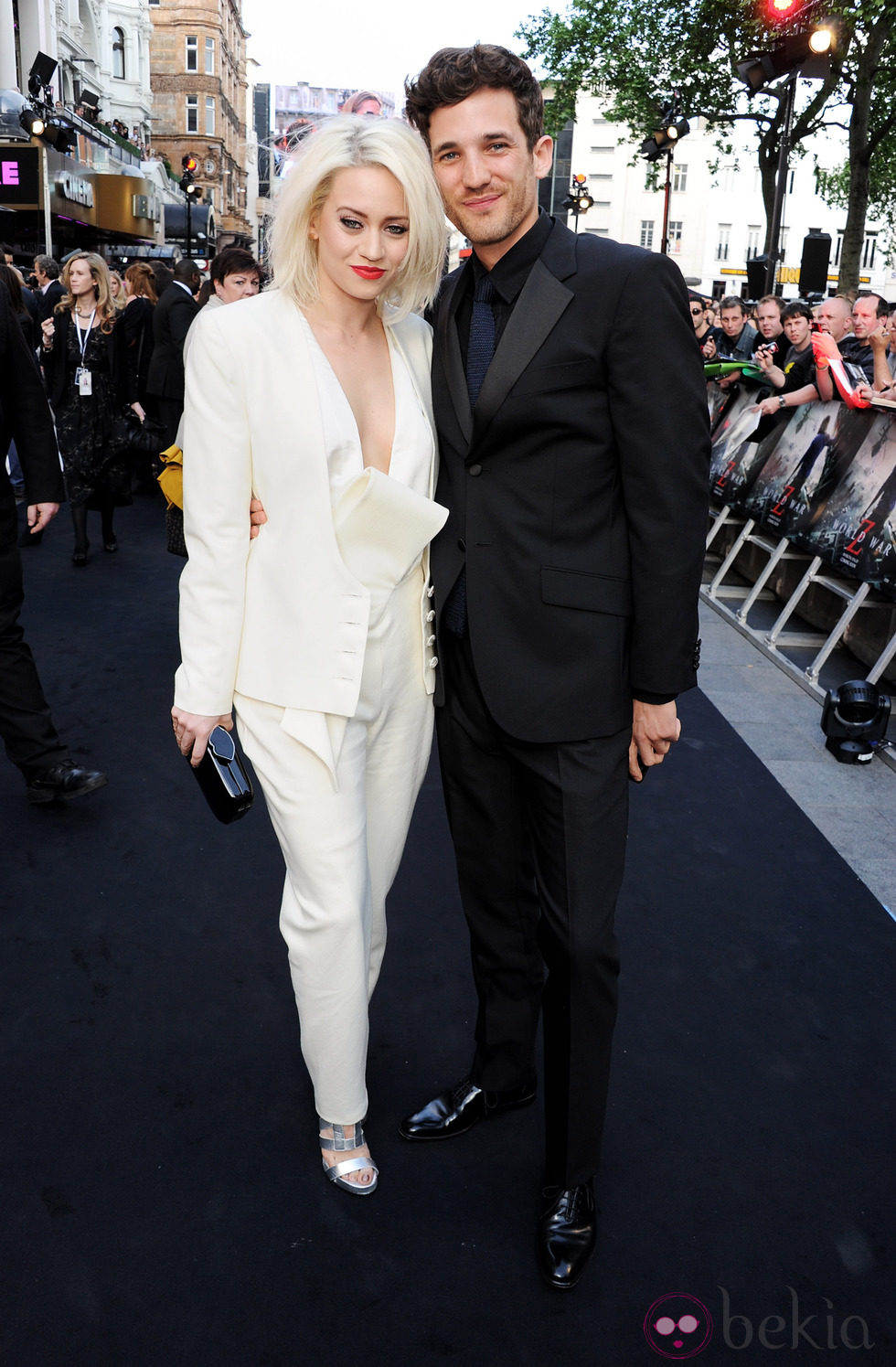 Kimberly Wyatt y Max Rogers en la premiere de 'Guerra Mundial Z' en Londres