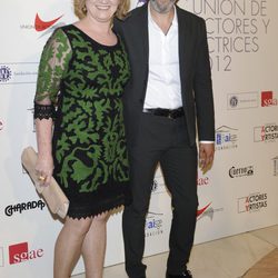 Ana Wagener y Roberto Enríquez en la alfombra roja de los Premios Unión de Actores 2012