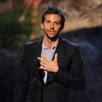 Bradley Cooper presenta los Guys Choice Awards 2013