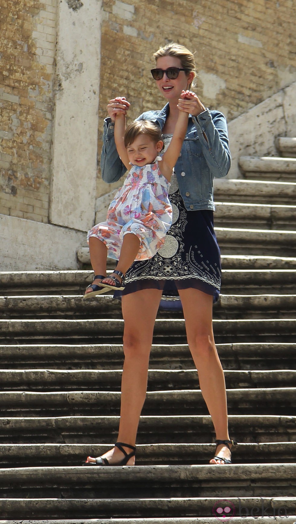 Ivanka Trump con su hija Arabella en Roma