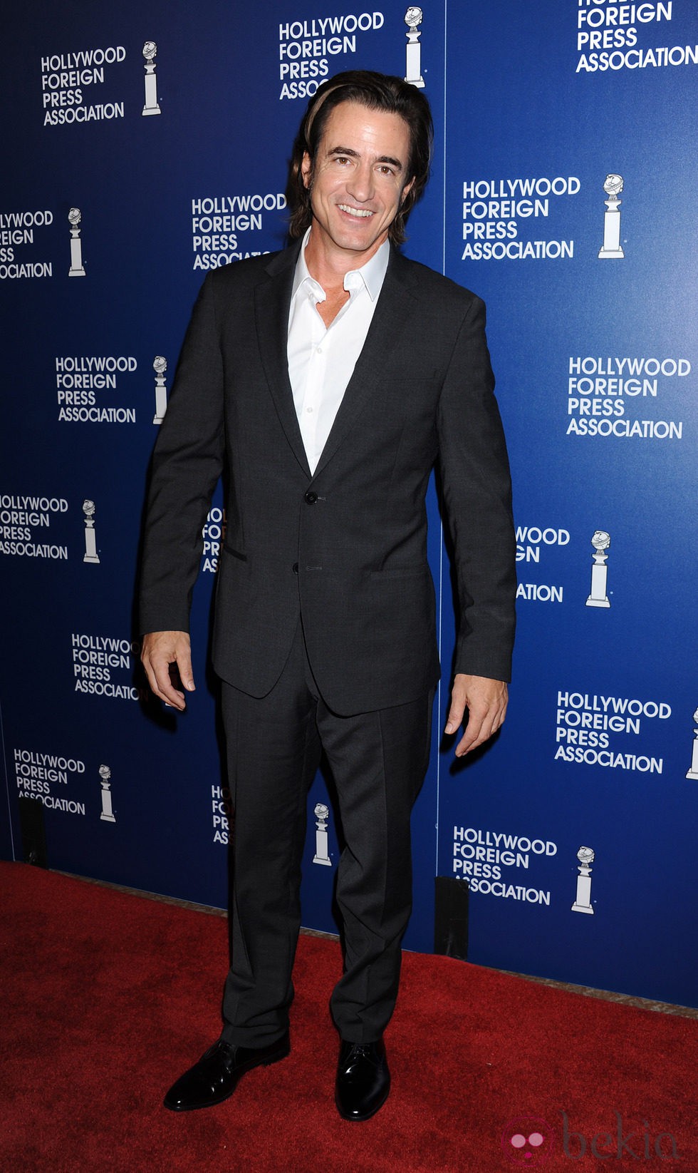 Dermot Mulroney en el almuerzo de la Asociación de la Prensa Extranjera de Hollywood