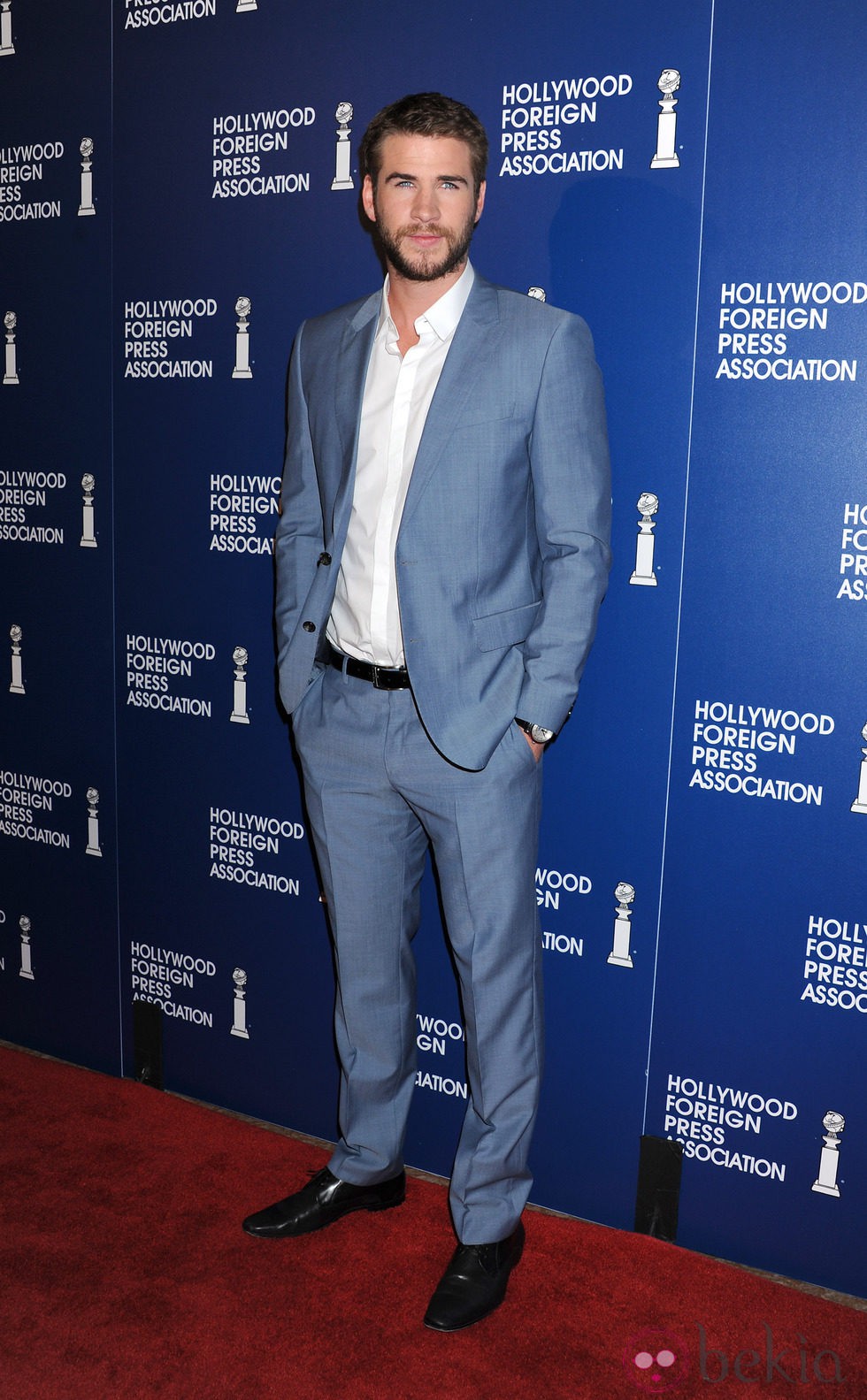 Liam Hemsworth en el almuerzo de la Asociación de la Prensa Extranjera de Hollywood