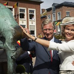 Felipe y Matilde de Bélgica en su primera visita a Wavre como Reyes