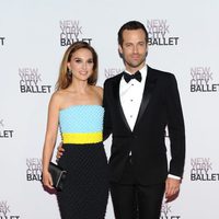 Natalie Portman y Benjamin Millepied en la Gala de Otoño del Ballet de Nueva York 2013