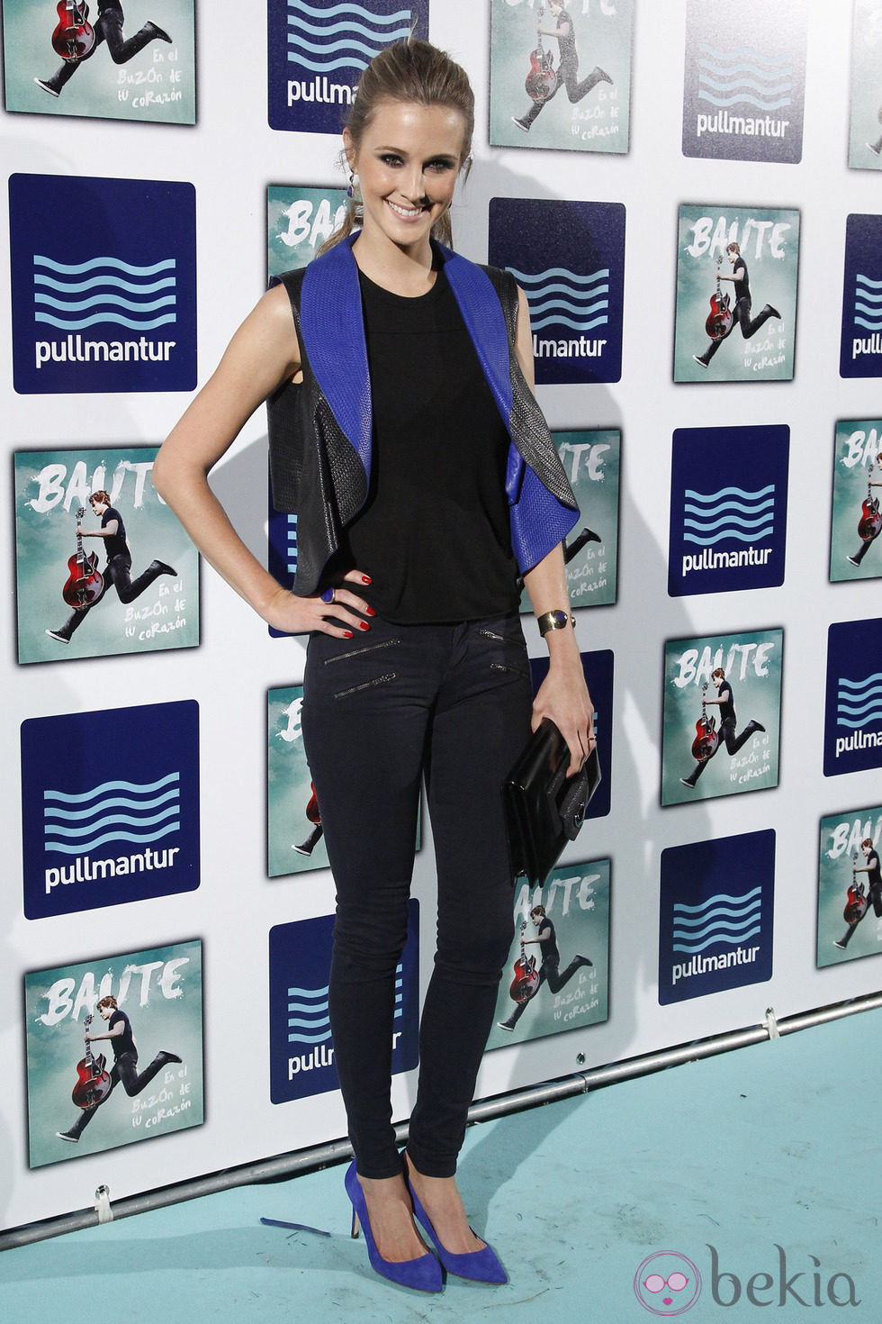 Astrid Klisans en la presentación del disco 'En el buzón de tu corazón' de Carlos Baute