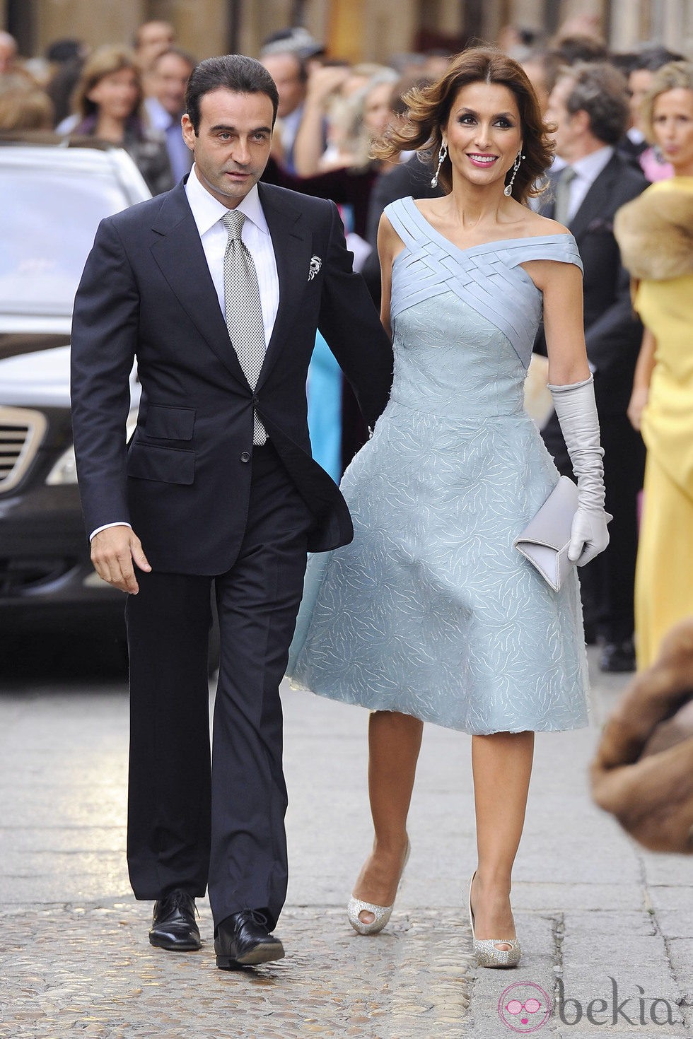Enrique Ponce y Paloma Cuevas en la boda del torero Miguel Ángel Perera y Verónica Gutiérrez