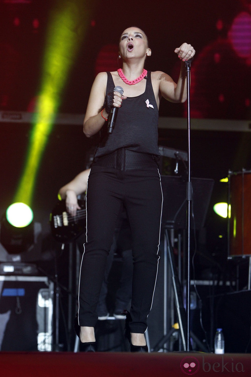Chenoa durante el concierto 'Por Ellas' de Cadena 100