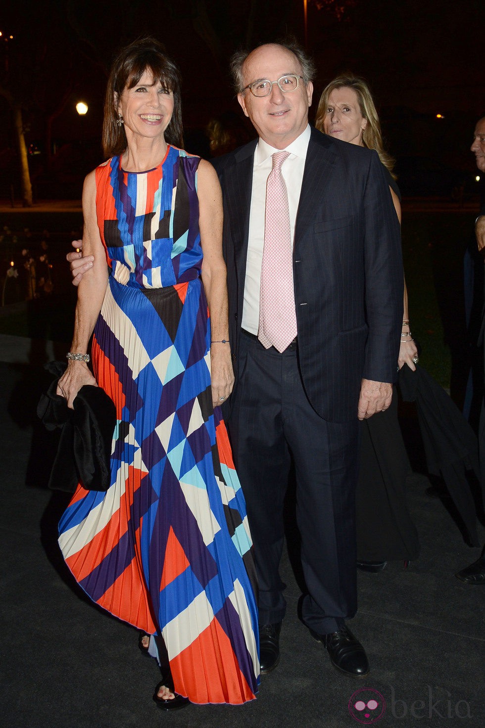 Antonio Brufau con su mujer durante la boda de Pablo Lara y Anna Brufau en Barcelona 