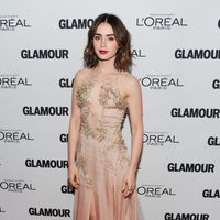 Lily Collins en los premios Glamour Mujer del Año 2013 en Nueva York