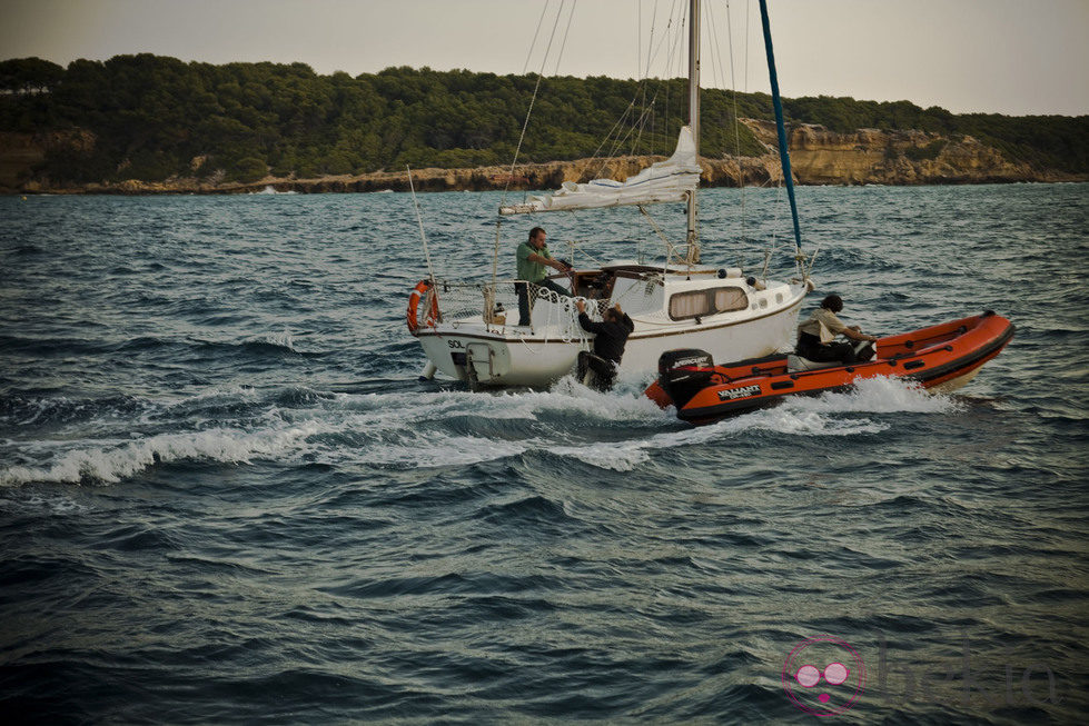 El barco de Reyes (Fernando Cayo) en el último capítulo de 'Punta EscarlataE