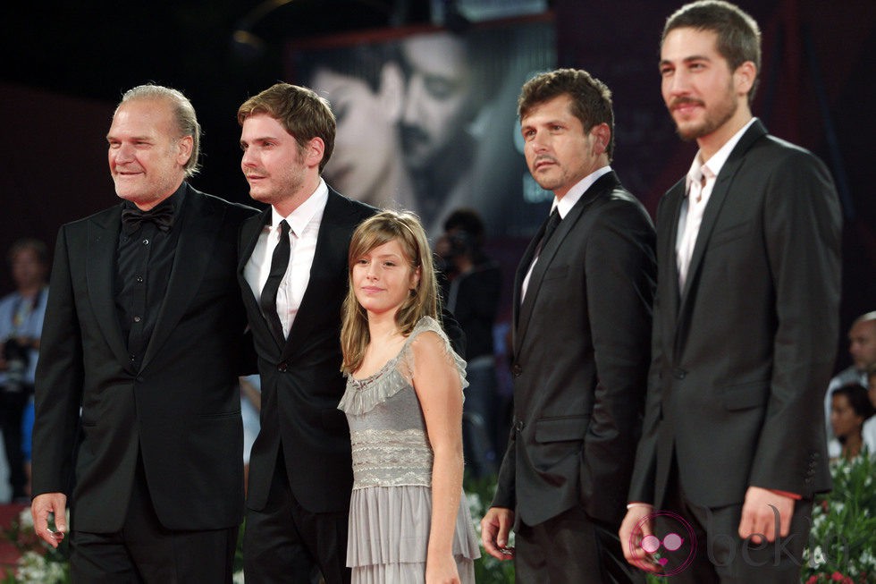 Lluís Homar, Daniel Brühl, Claudia Vega, Kike Maíllo y Alberto Ammann estrenan 'Eva' en la Mostra de Venecia