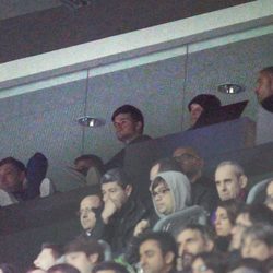 Tito Vilanova y su hijo Adrià viendo el partido de Copa del Rey Barça-Getafe