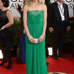 Taylor Schilling en la alfombra roja de los Globos de Oro 2014