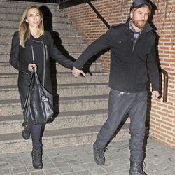 Kira Miró y Macaco en la misa funeral por Simone Bosé