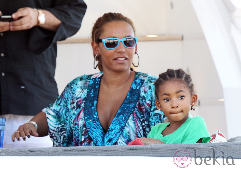 Mel B y su hija Angel Iris Belafonte durante unas vacaciones en Sydney