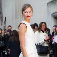 Karlie Kloss en el desfile de Dior de la Semana de la Moda Masculina de París 2014