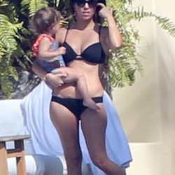 Kourtney Kardashian de vacaciones en México con su hija Penelope