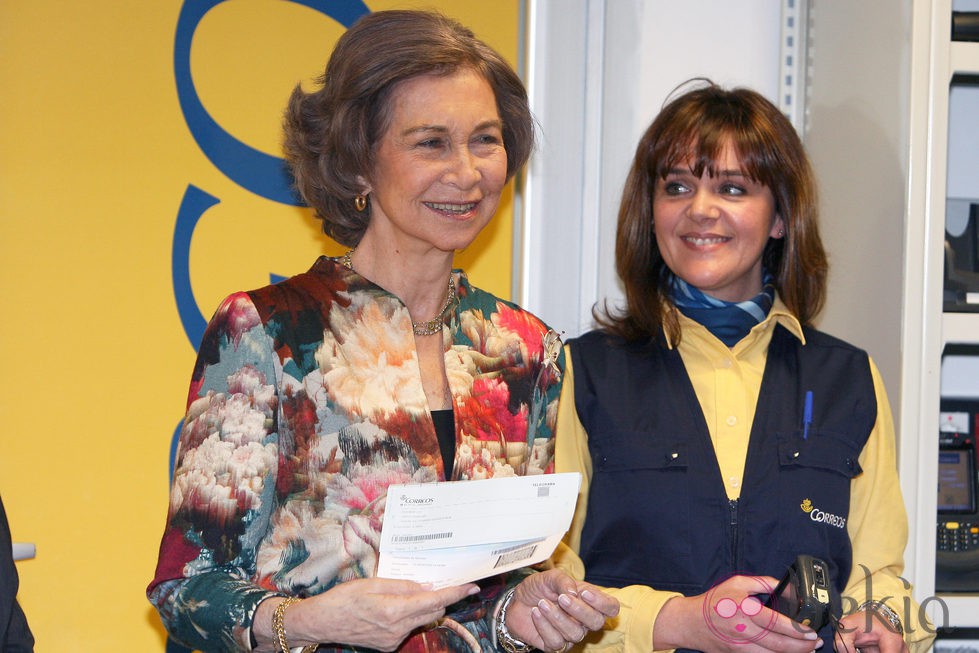 La Reina Sofía, cartera honoraria de Correos