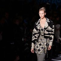 Karlie Kloss desfilando en la Semana de la Moda de Nueva York 2014