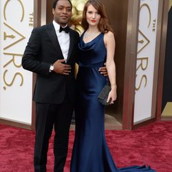 Chiwetel Ejiofor en la alfombra roja de los Oscar 2014