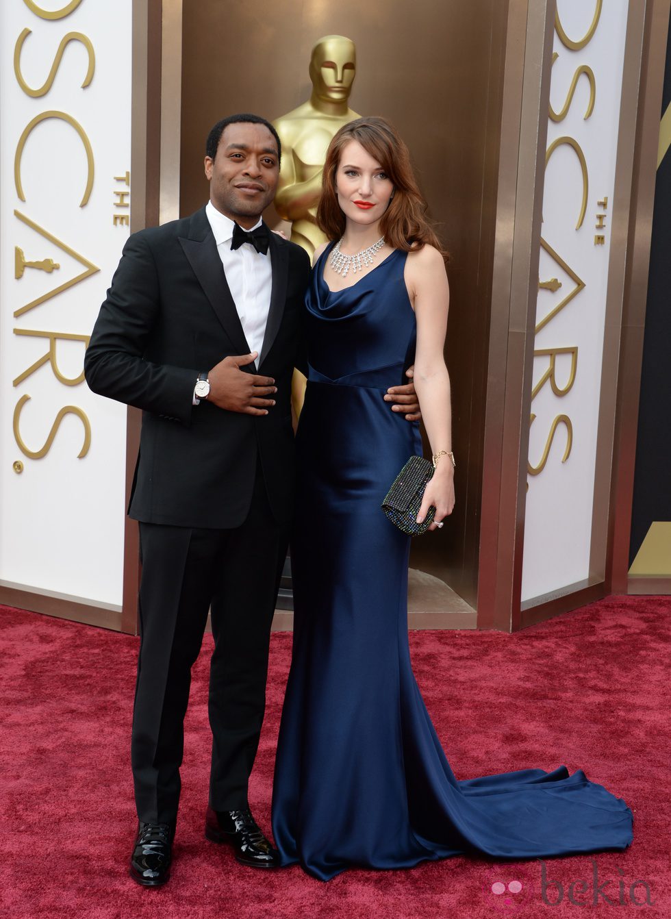 Chiwetel Ejiofor en la alfombra roja de los Oscar 2014