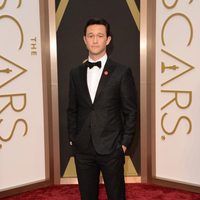 Joseph Gordon-Levitt en la alfombra roja de los Oscar 2014