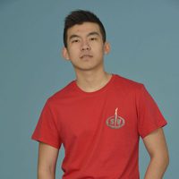 Yong Li posando como concursante de 'Supervivientes 2014'