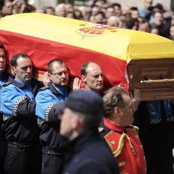 Los restos mortales de Adolfo Suárez llegando a la Catedral de Ávila