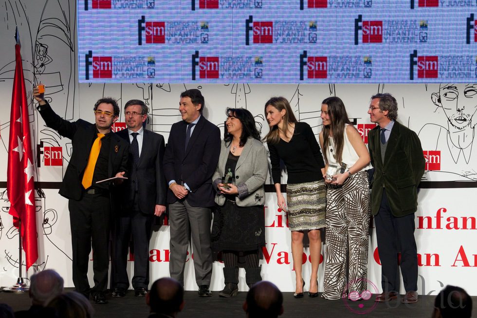 El selfie de la Princesa Letizia en la entrega del Premio 'El Barco de Vapor'