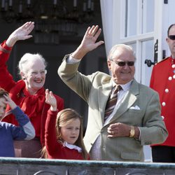Margarita de Dinamarca celebra su 74 cumpleaños con el Príncipe Enrique, el Príncipe Christian y la Princesa Isabel 