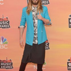 Jared Leto en la alfombra roja de los iHeartRadio Music Awards 2014