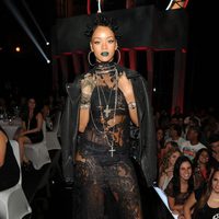 Rihanna en los iHeartRadio Music Awards 2014